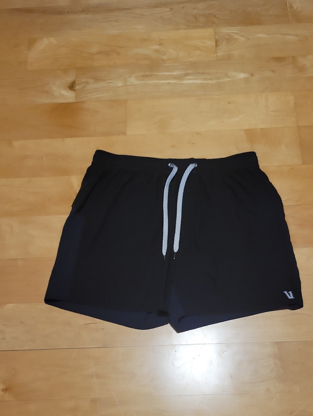 Vuori Black Course Run Shorts Mens M